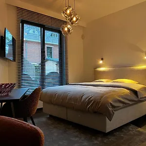 Maison Bed & Breakfast